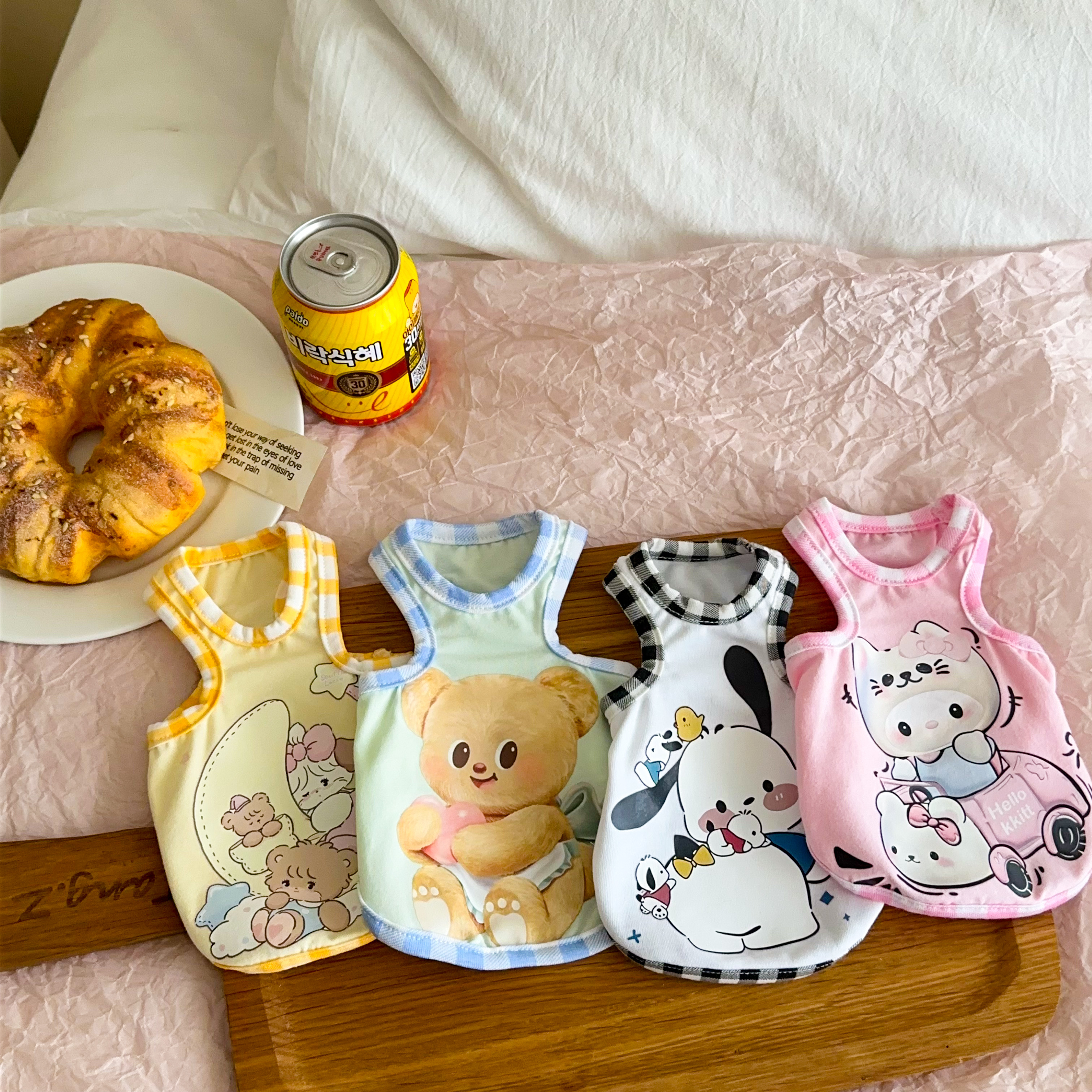 【JoyfulPets】宠物服饰可爱卡通图案拼接工字型背心