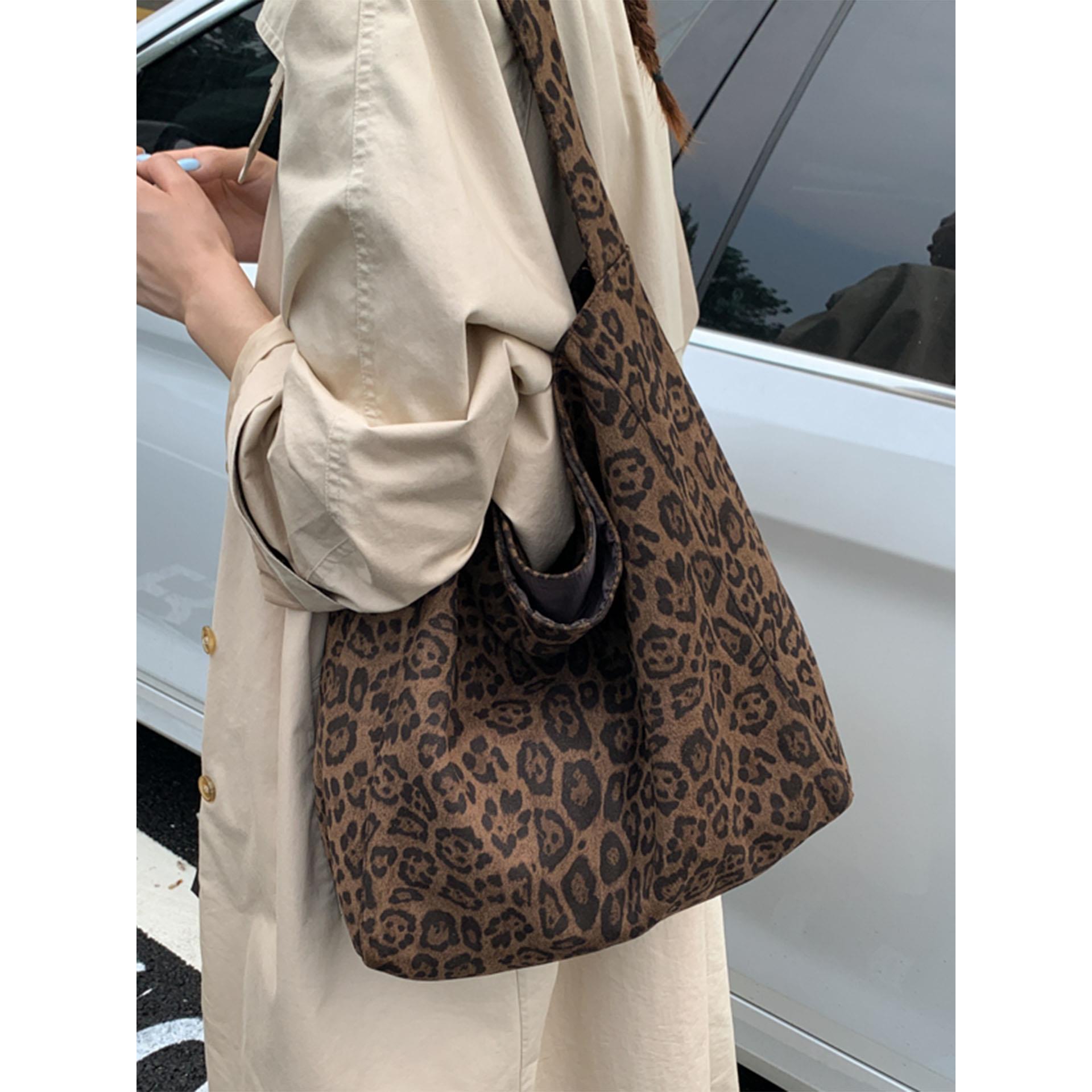 时尚豹纹大容量托特包2025新款女秋季潮覆古上班通勤超火单肩包