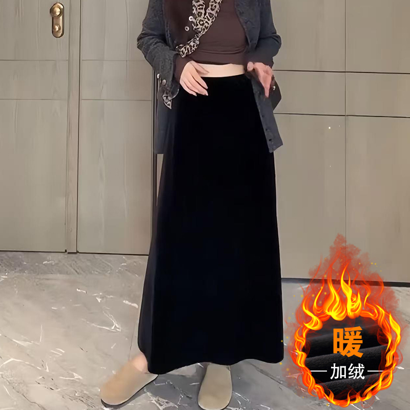 高级感丝绒裙秋冬季新款大码法式赫本风高品质宽松遮胯A字半身裙