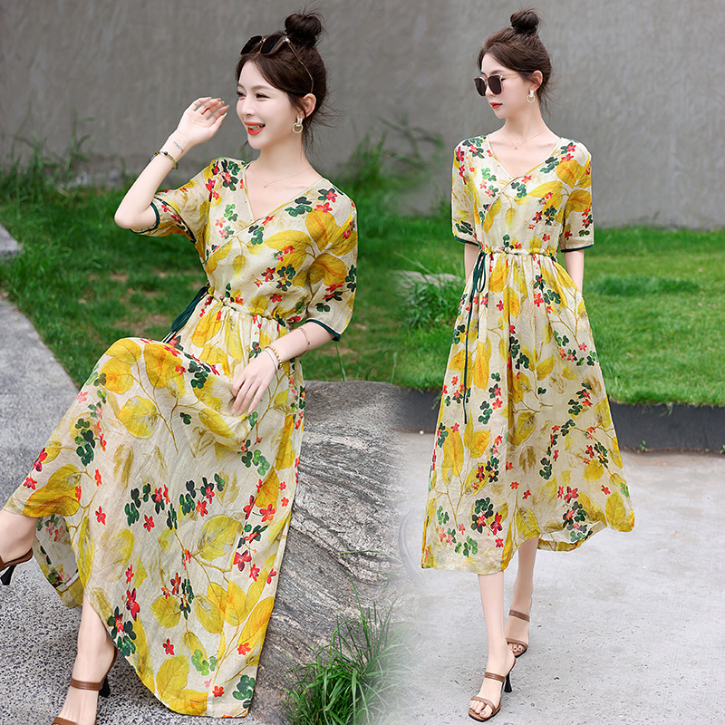 苎麻碎花连衣裙女夏季2025新款高档轻奢风新中式气质收腰长裙子