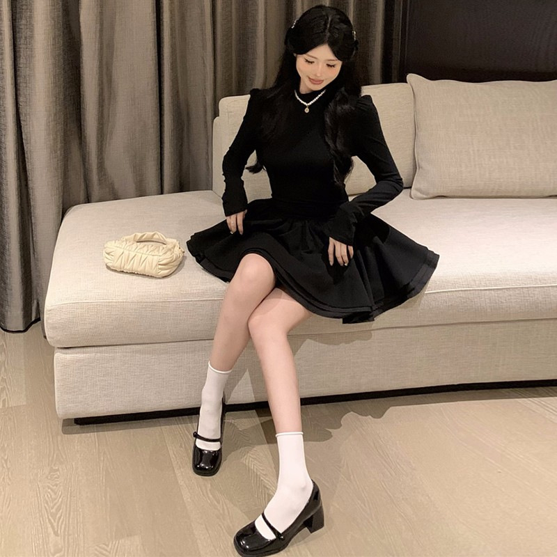 富家千金高级感小黑裙法式气质公主蓬蓬裙半高领针织连衣裙显瘦