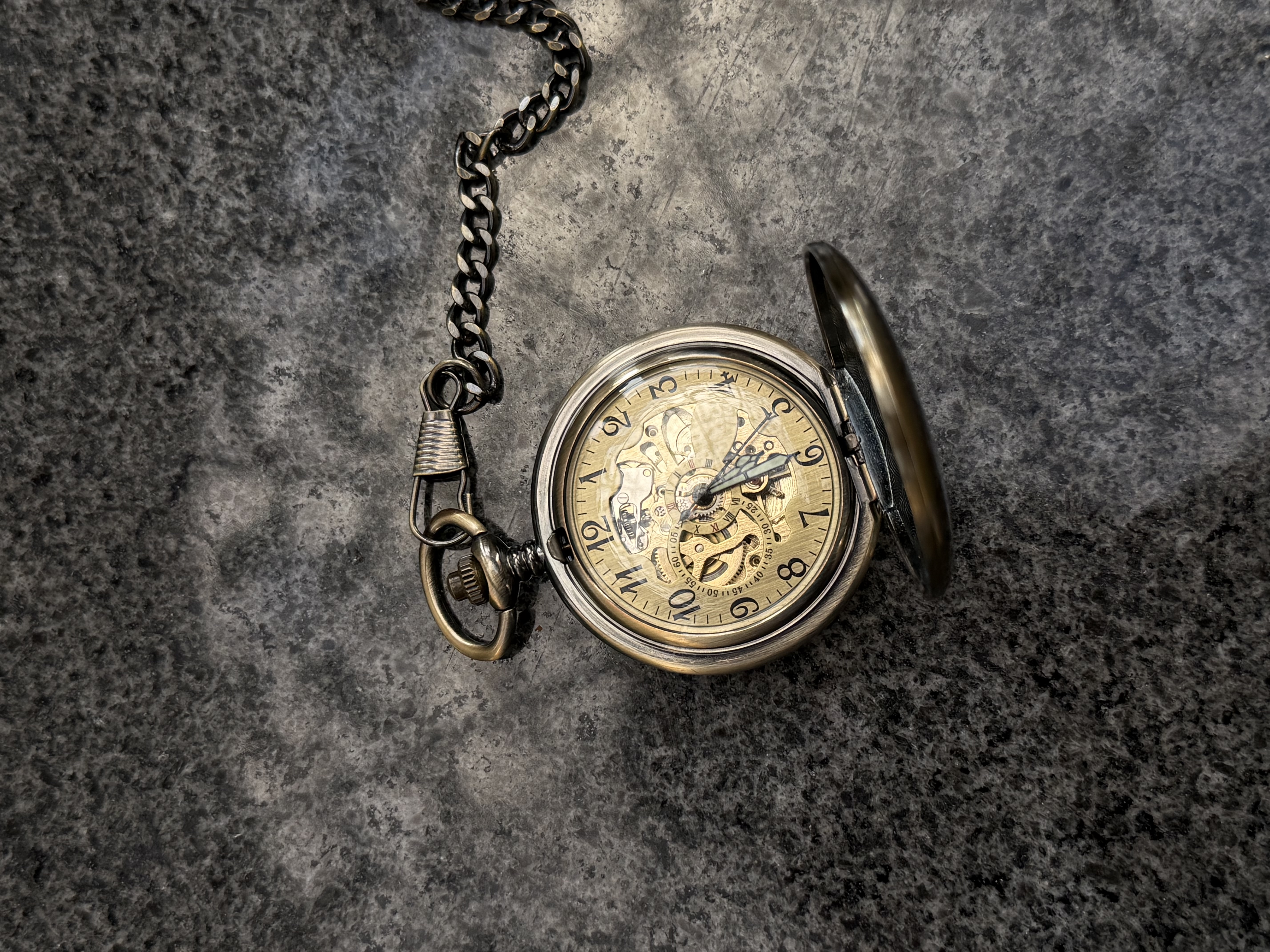 复古古铜色机械背透怀表怀旧vintage翻盖老式纪念经典时尚