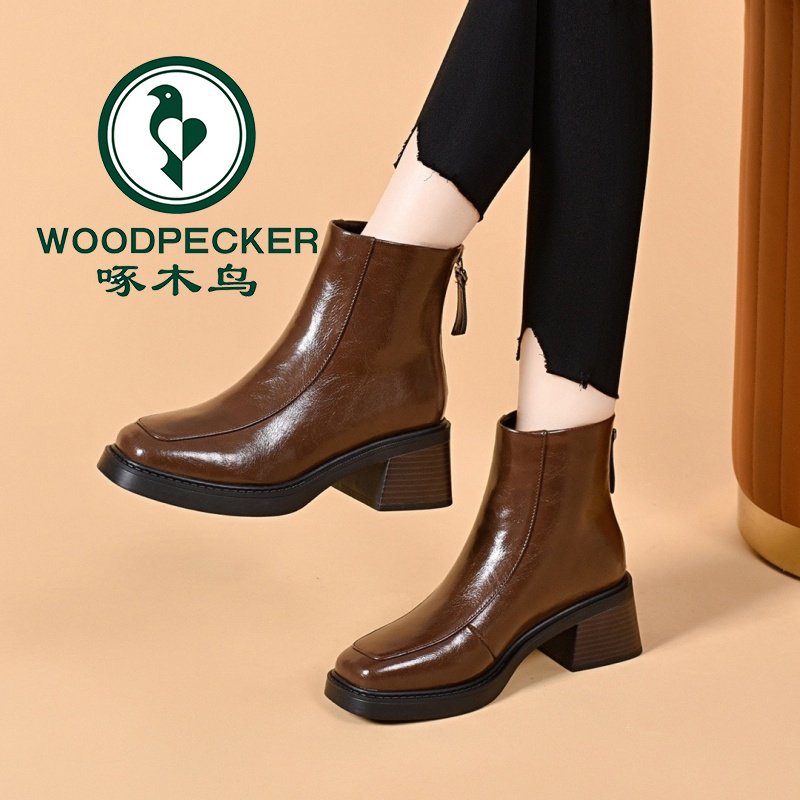 啄木鸟英伦风马丁靴女方头软皮女鞋2025年秋冬新款休闲中跟短靴子