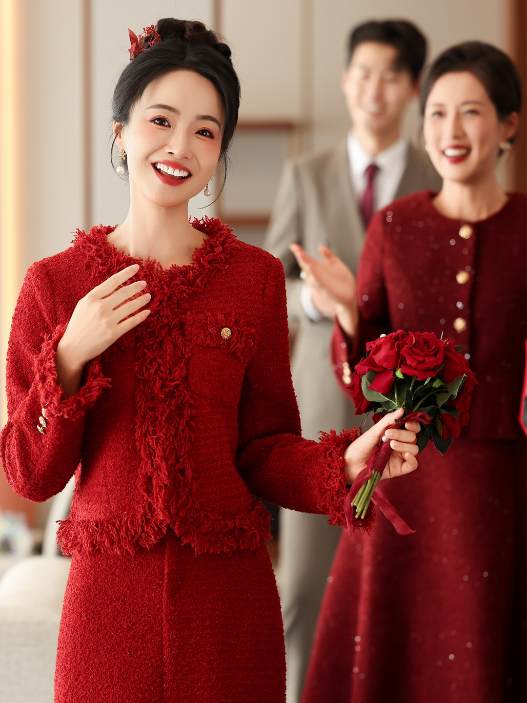 红色小香风一整套新年战袍气质红色富家千金订婚敬酒回门服两件套