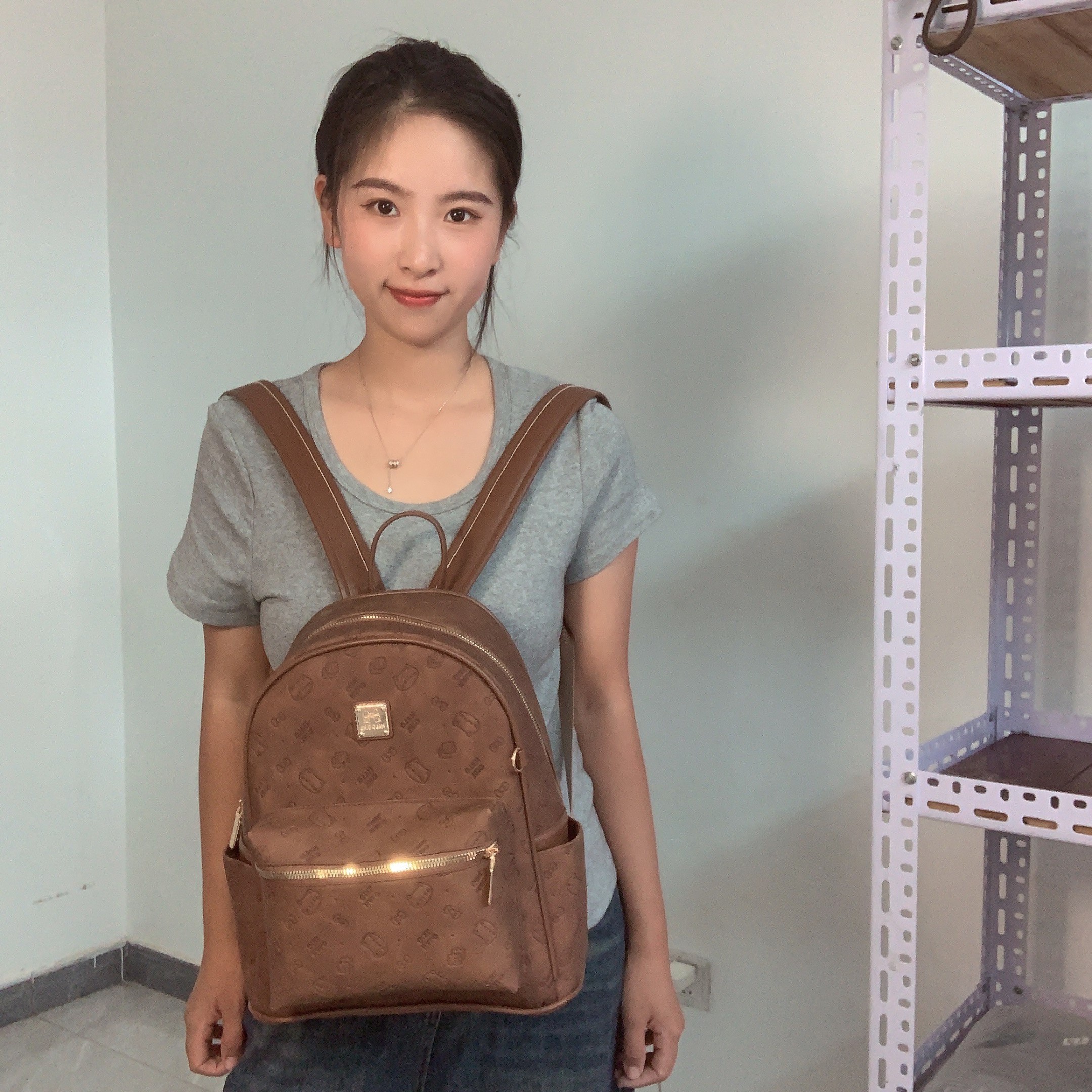 双肩背经典时尚2025当季新款印花百搭高级感小背包通勤日用简约