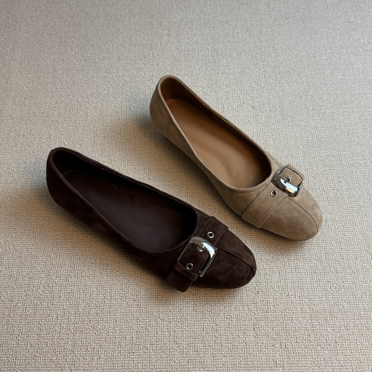 六也「法式浅口」绒面圆头皮带扣低跟时尚通勤一脚蹬单鞋女L1384