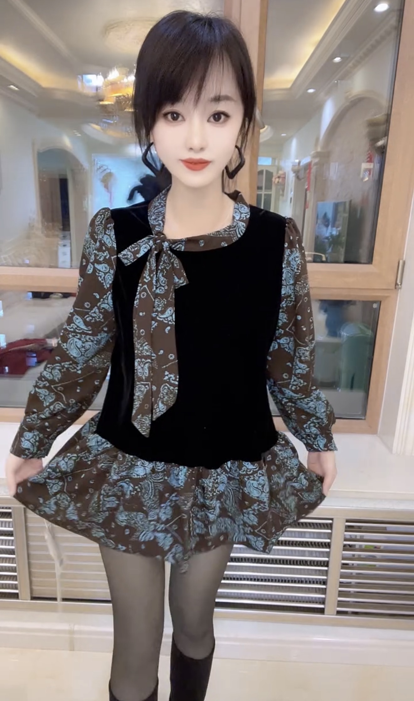 秋冬新款拼接丝绒显瘦气质洋气百搭连衣裙女