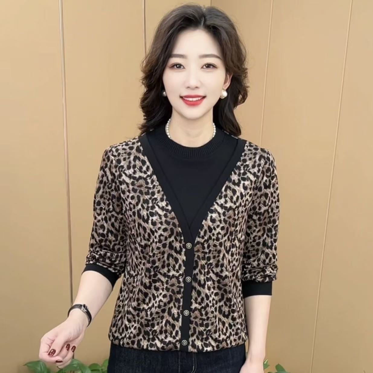 秋季新款时尚圆领豹纹假两件洋气妈妈装休闲百搭长袖上衣K6608-3