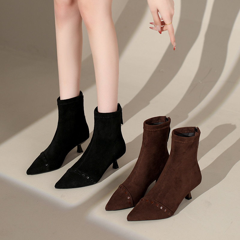 2025秋冬新款复古尖头细跟短筒弹力靴女时装靴瘦瘦靴百搭马丁靴潮