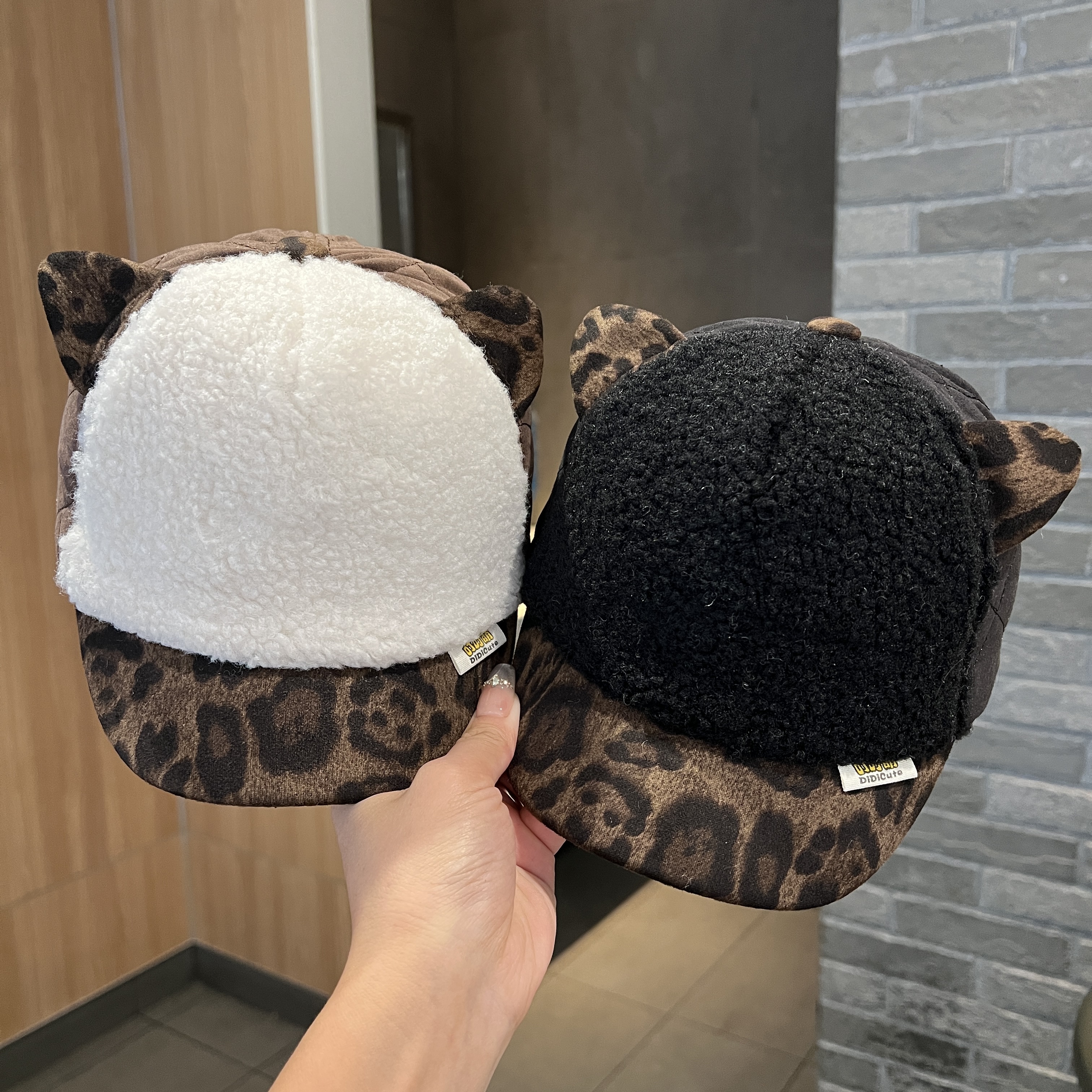 【萌酷翻倍】宝宝帽子秋冬保暖个性鸭舌帽儿童防寒羊羔绒豹纹棒球帽