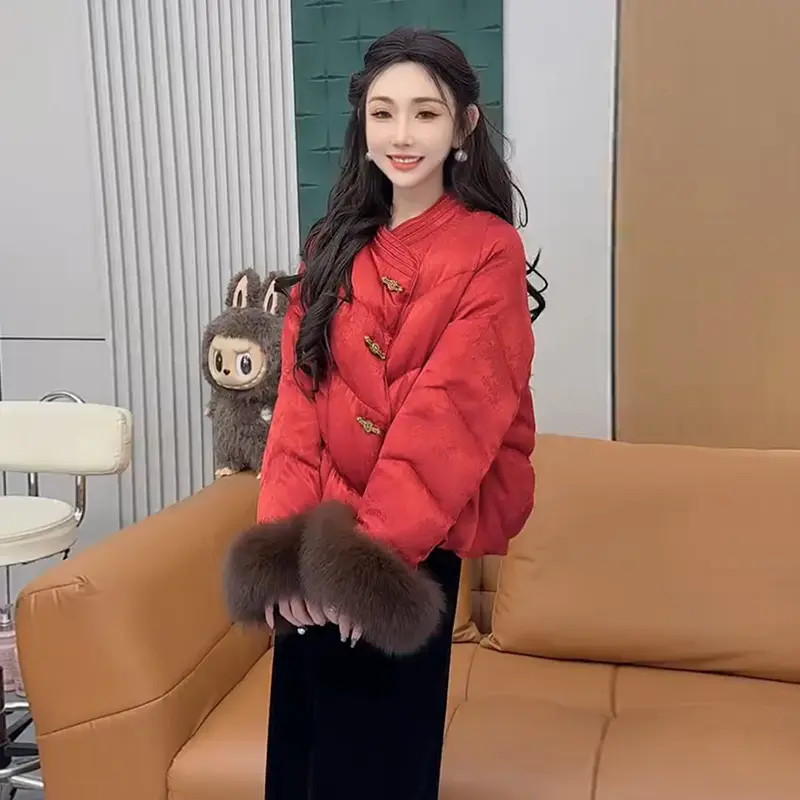 新中式国风盘扣提花羽绒服女2025冬季新款加厚保暖洋气白鸭绒外套