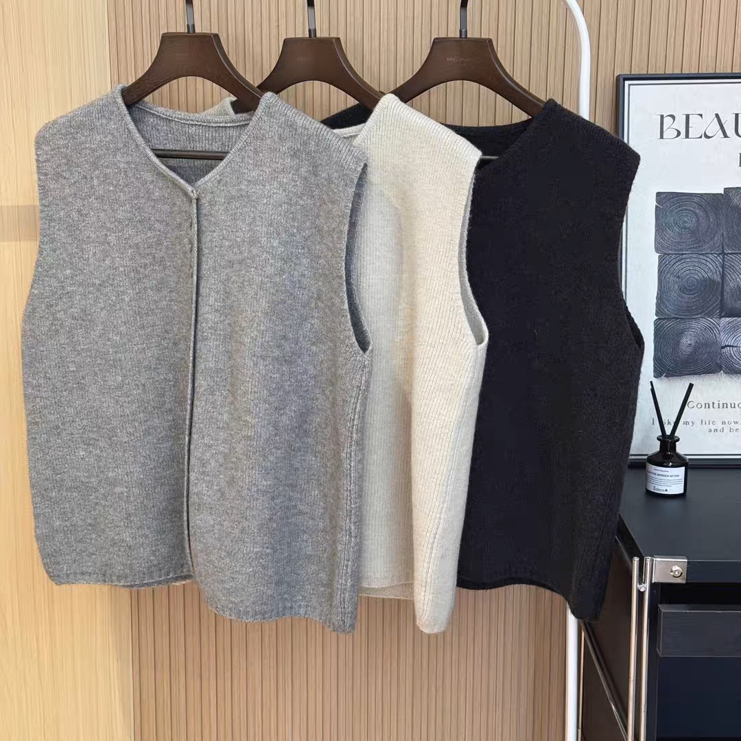 【厚实】洋气减龄毛衣外穿背心女针织马甲开衫女秋冬叠穿外搭坎肩