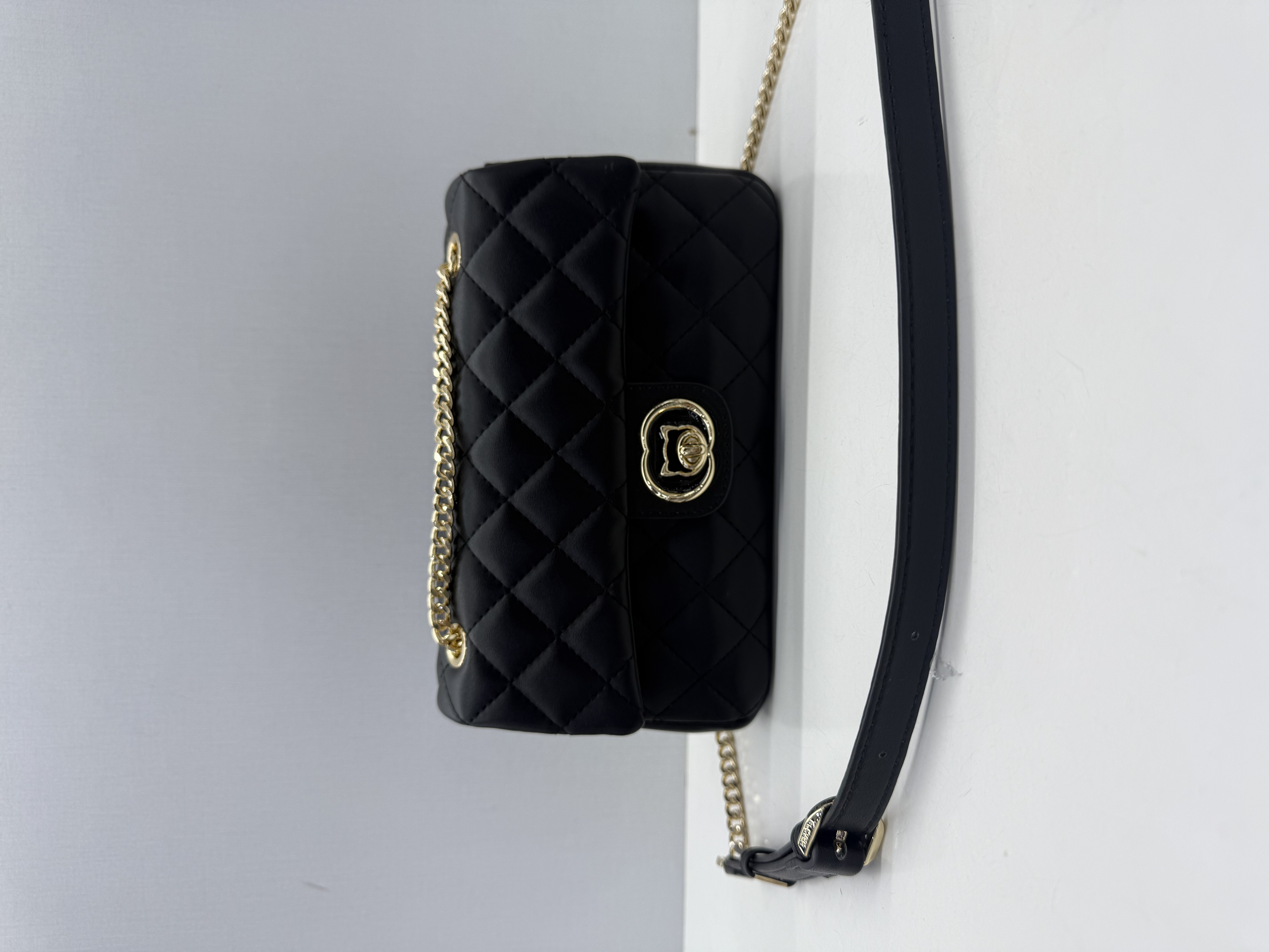 2025年新款菱格绣线小香风链条包