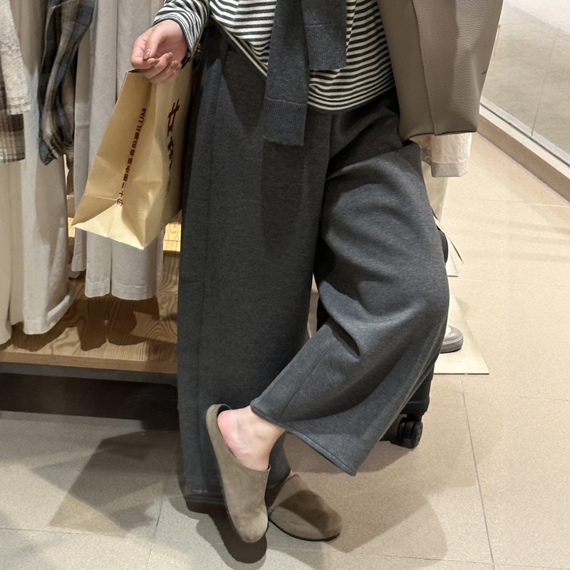 灰色阔腿弯刀裤秋冬新款胖mm女大码显瘦百搭加绒休闲针织镰刀裤子