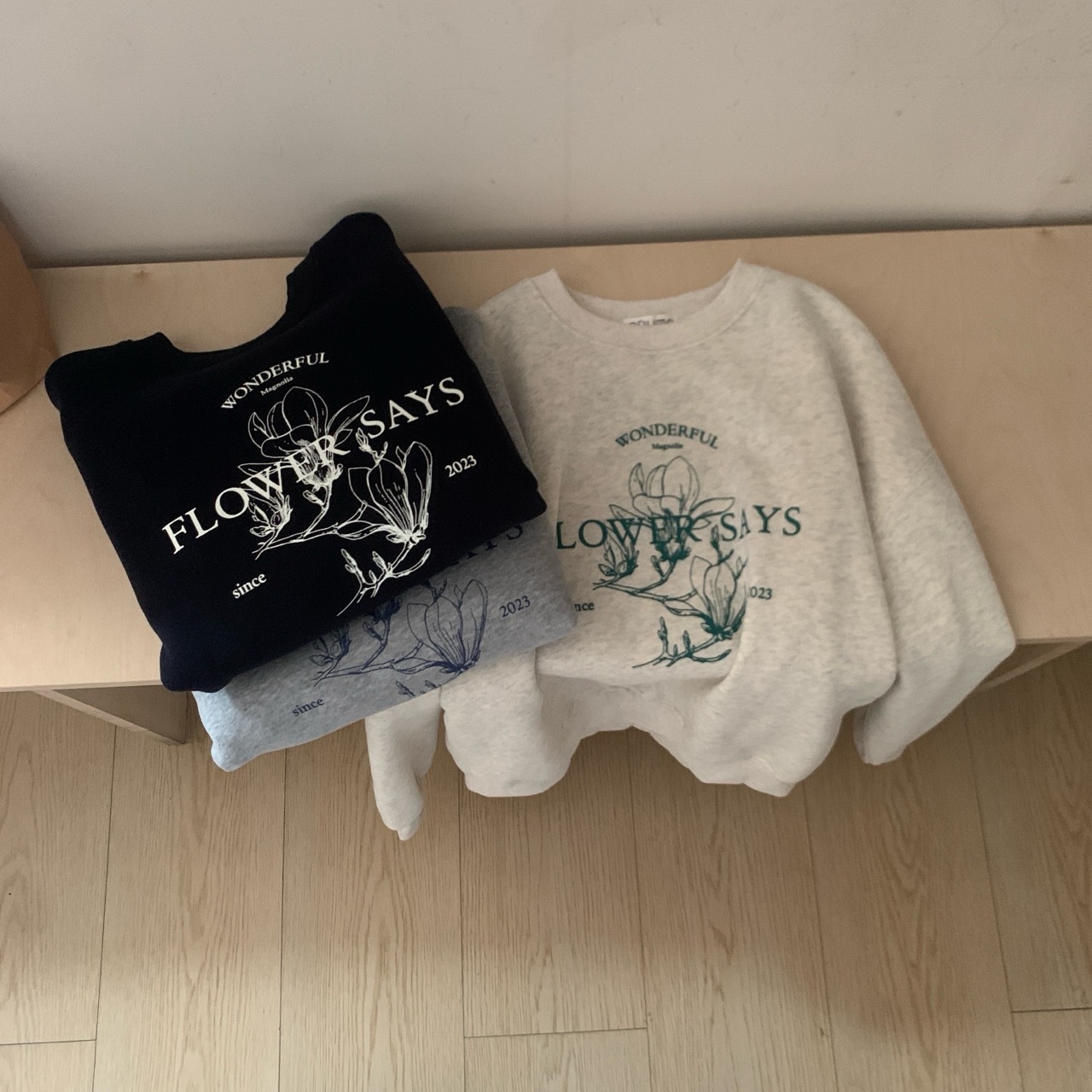 恩熙·韩版新款flower花朵加绒卫衣9772