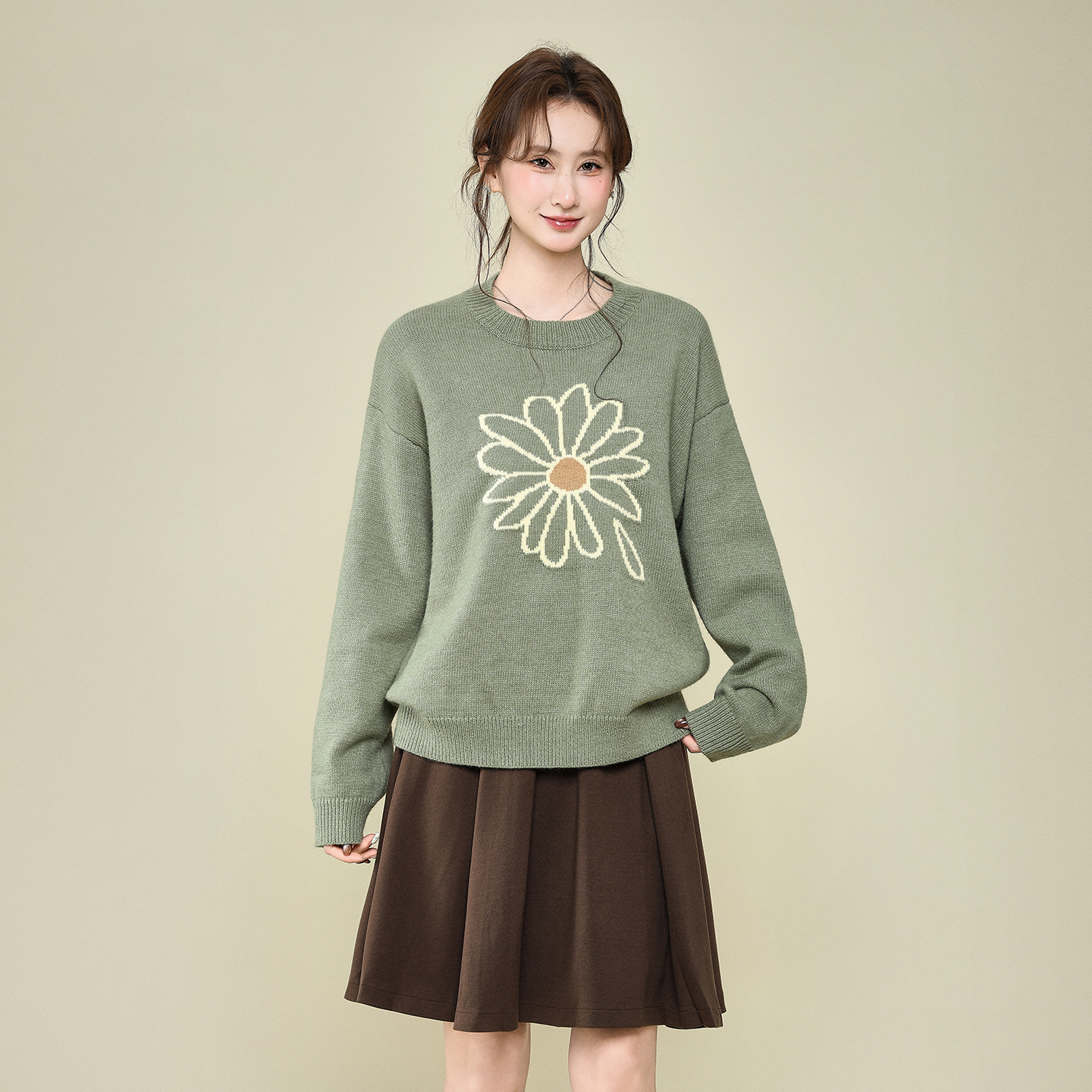 实拍实价浅绿色圆领小雏菊毛衣女秋冬季新款宽松休闲韩系百搭上衣