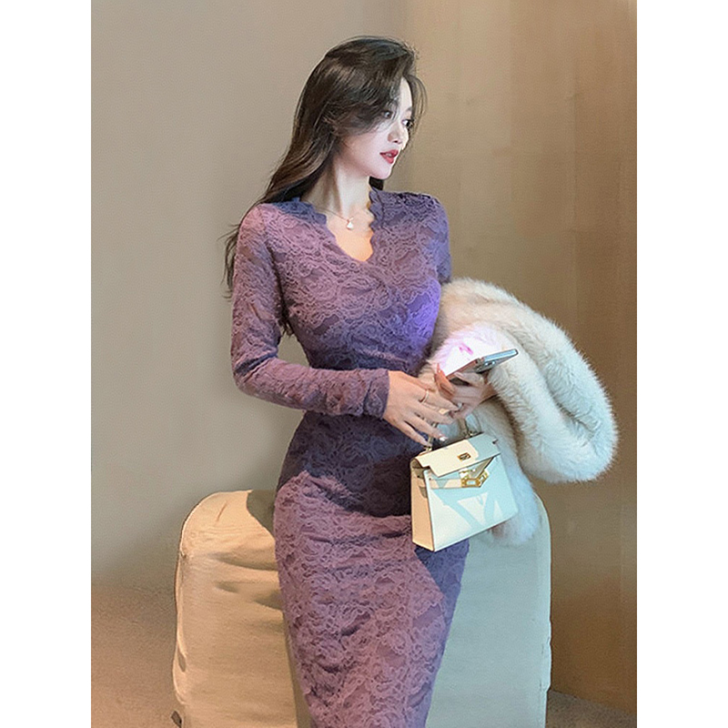 今年流行爆款紫色蕾丝连衣裙女2025春秋新款高级感气质显瘦长裙子