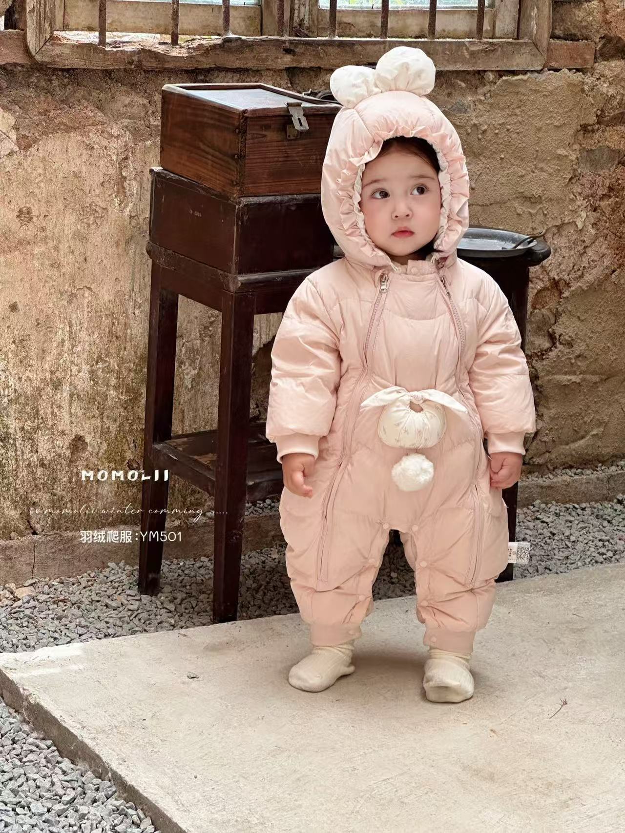 茉茉哩婴幼儿女童加厚连体衣90白鸭绒羽绒服冬新生儿外出爬服2501