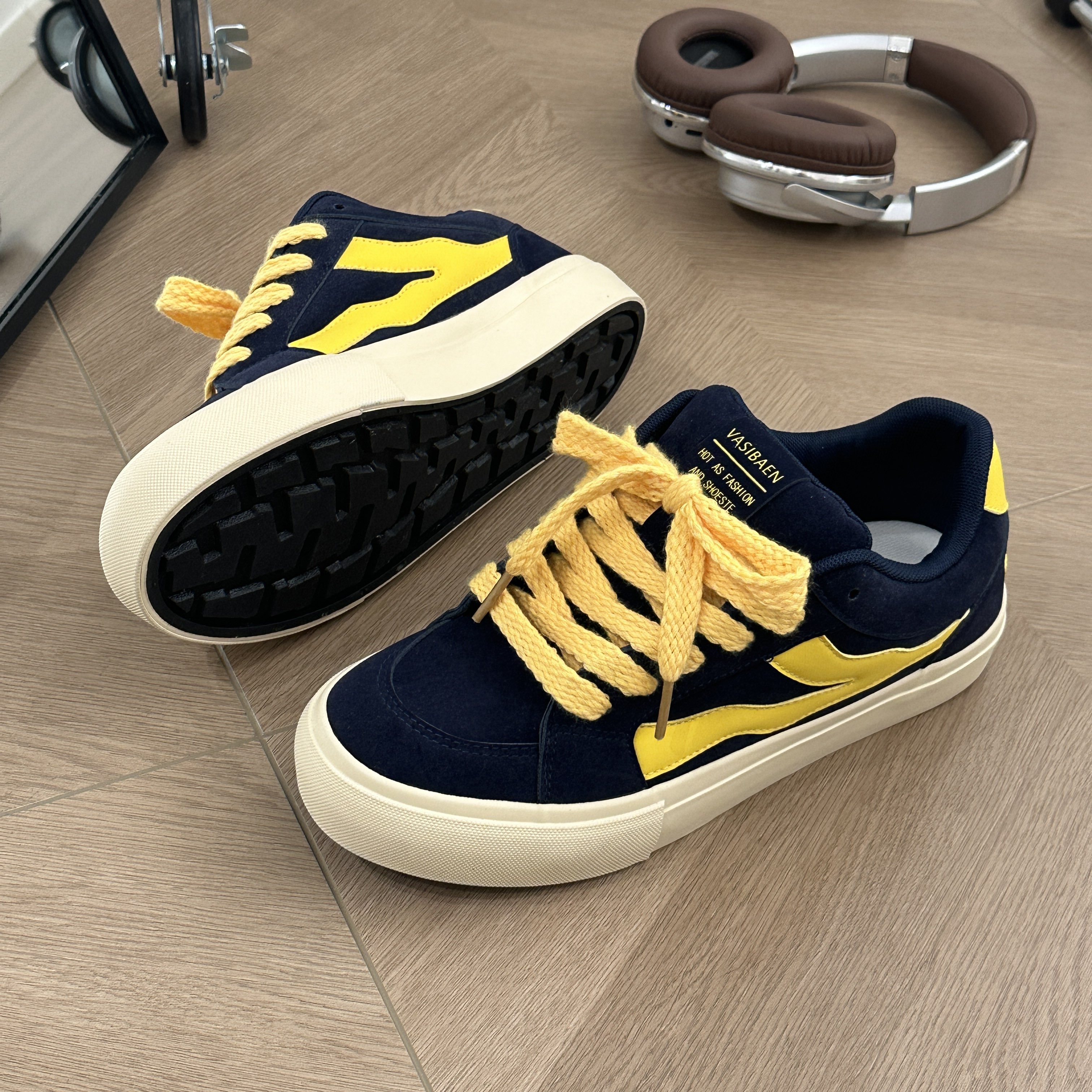 原创设计秋冬面包男鞋痞帅休闲板鞋2025新款百搭拼色开车男款鞋子