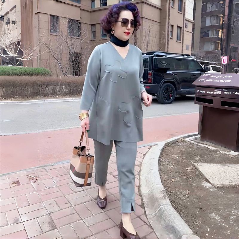 阔太太高端春秋洋气妈妈装宽松遮肚子中长款大版衫压花上衣