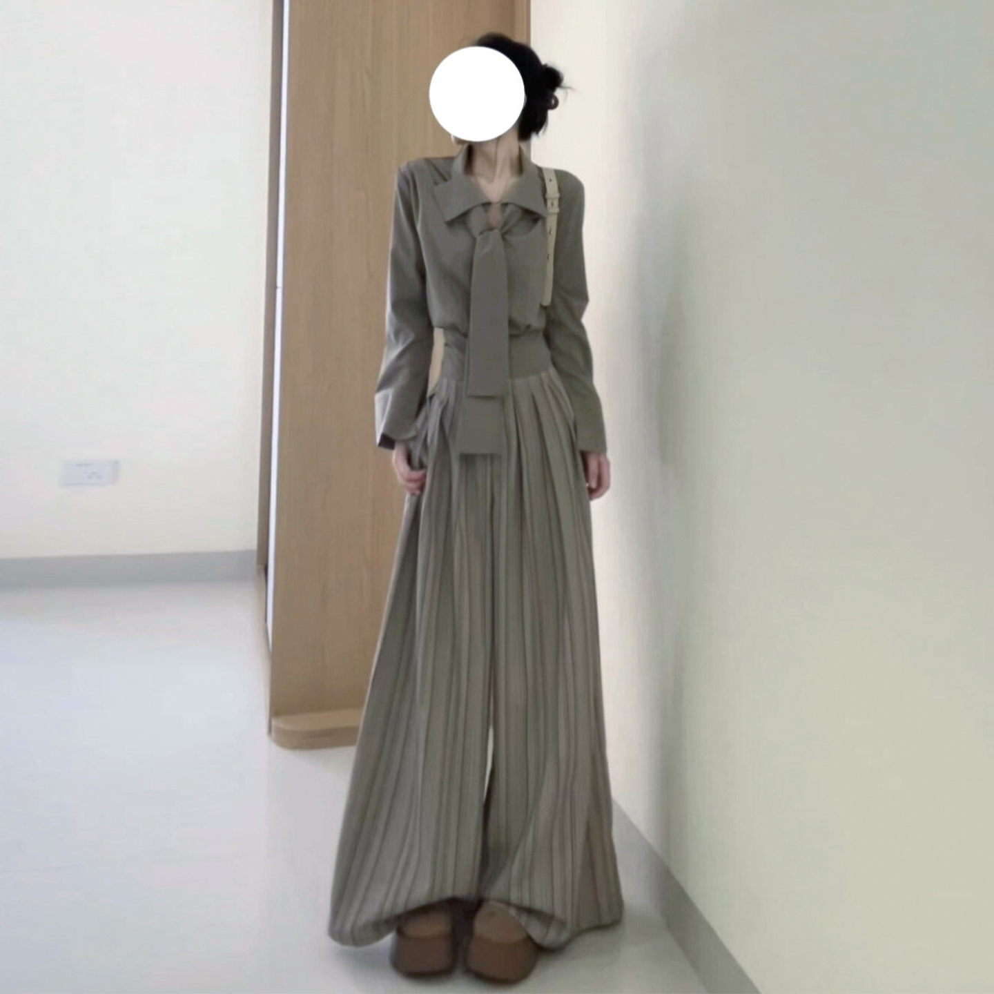 早秋减龄穿搭一整套2025新款爆款长袖衬衫阔腿裤两件套装通勤女装