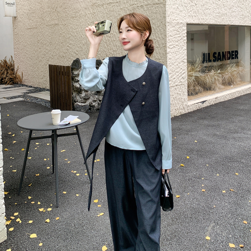 一整套ootd穿搭套装早秋新款气质灰色马甲阔腿裤蓝色衬衫三件套