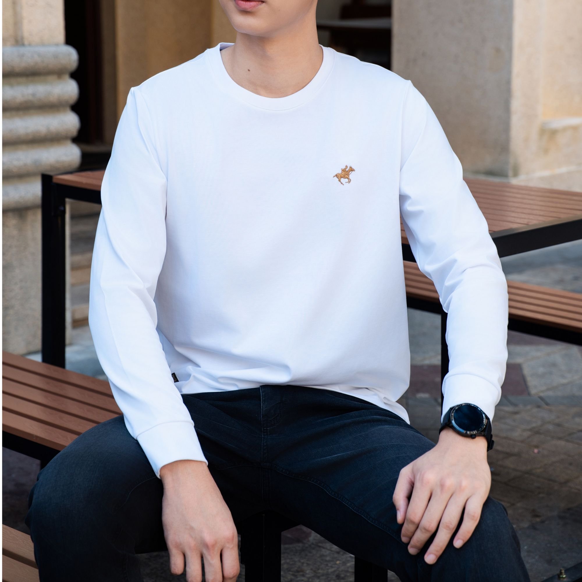 【圆领长袖T恤】4965柯雷斯保罗棉感刺绣马标16针80支长绒棉长袖T恤