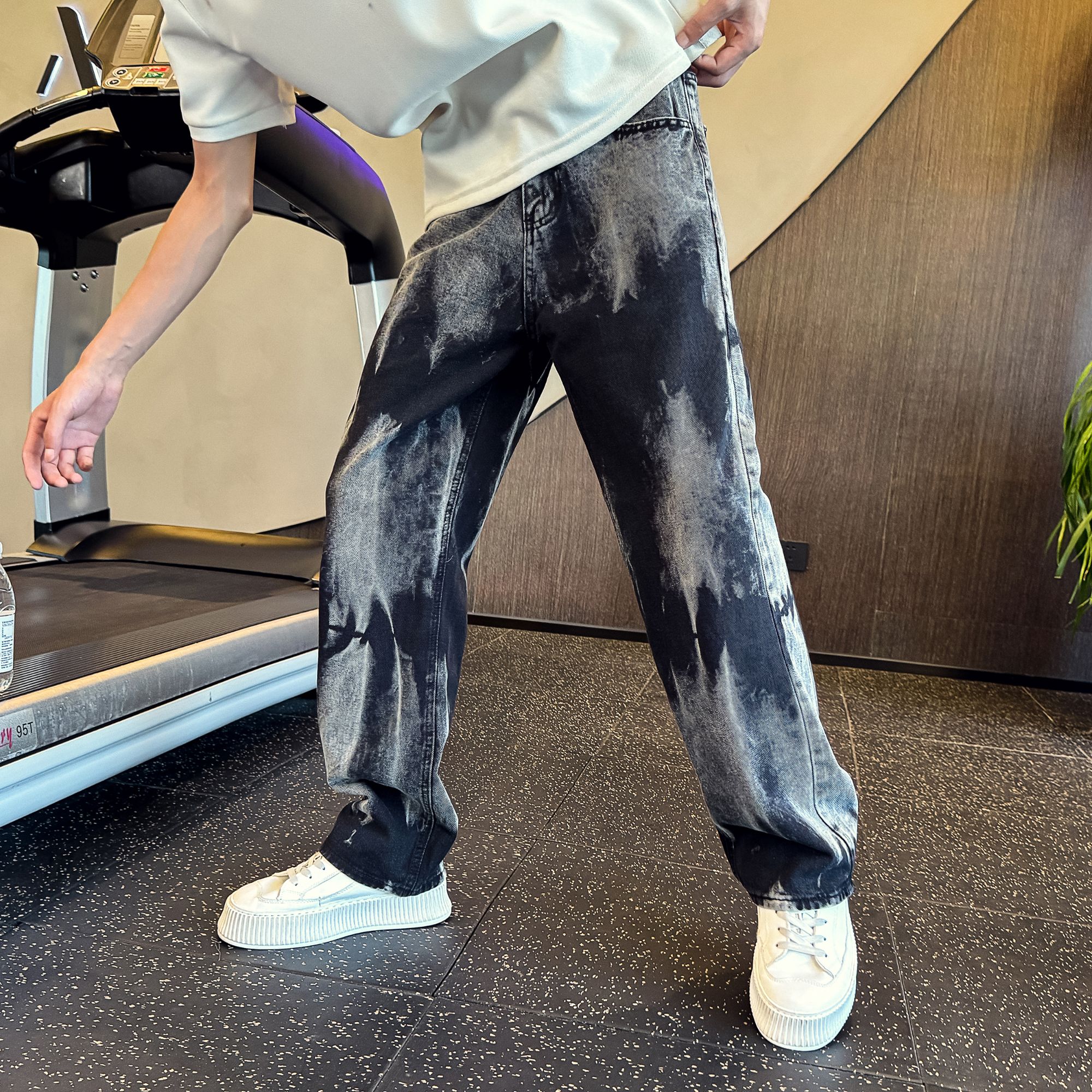 高街美式复古水洗做旧扎染牛仔裤男士宽松微喇裤设计感大码男裤子