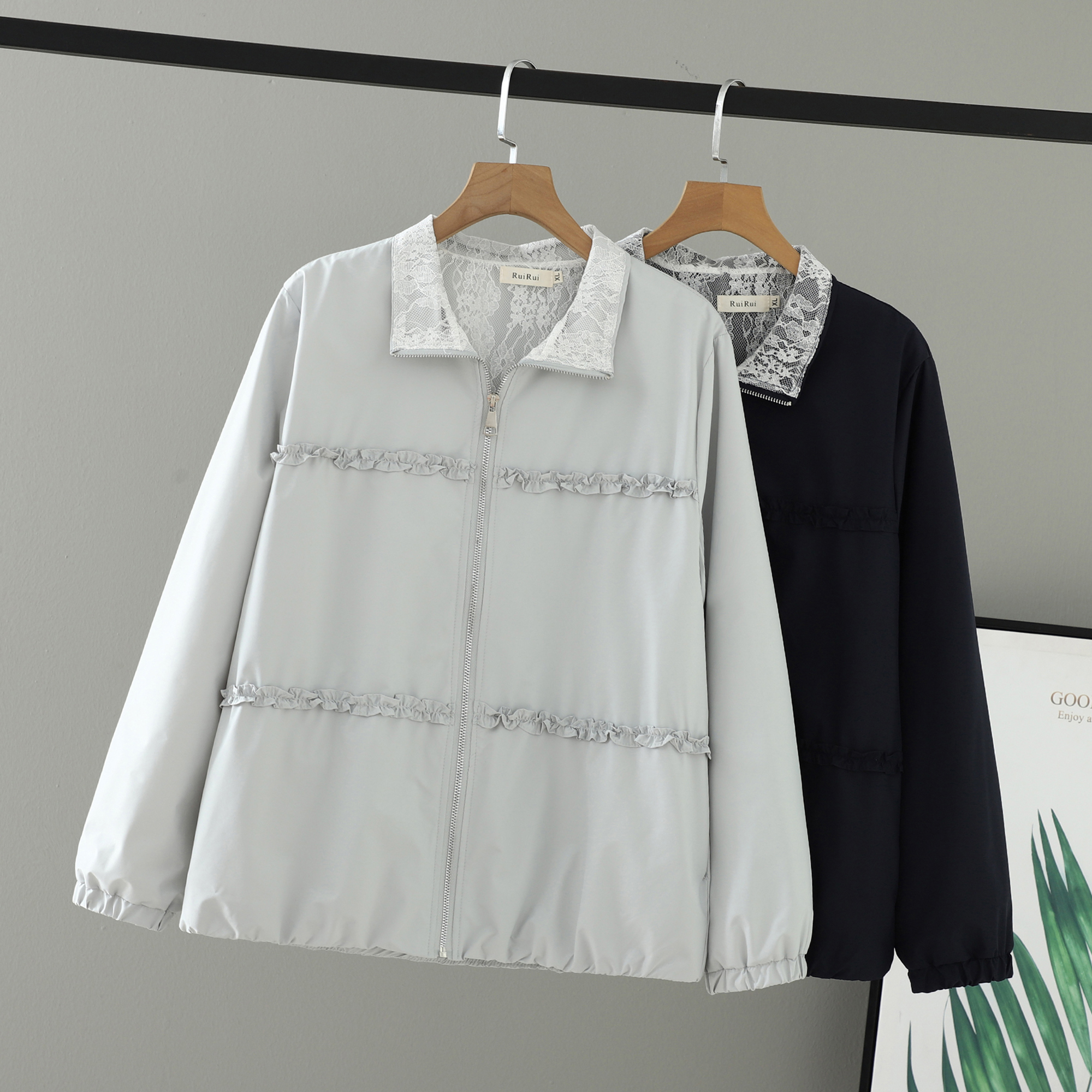 胖mm2025新款秋装女装翻领上衣花边韩系纯色蕾丝拼接大码外套女