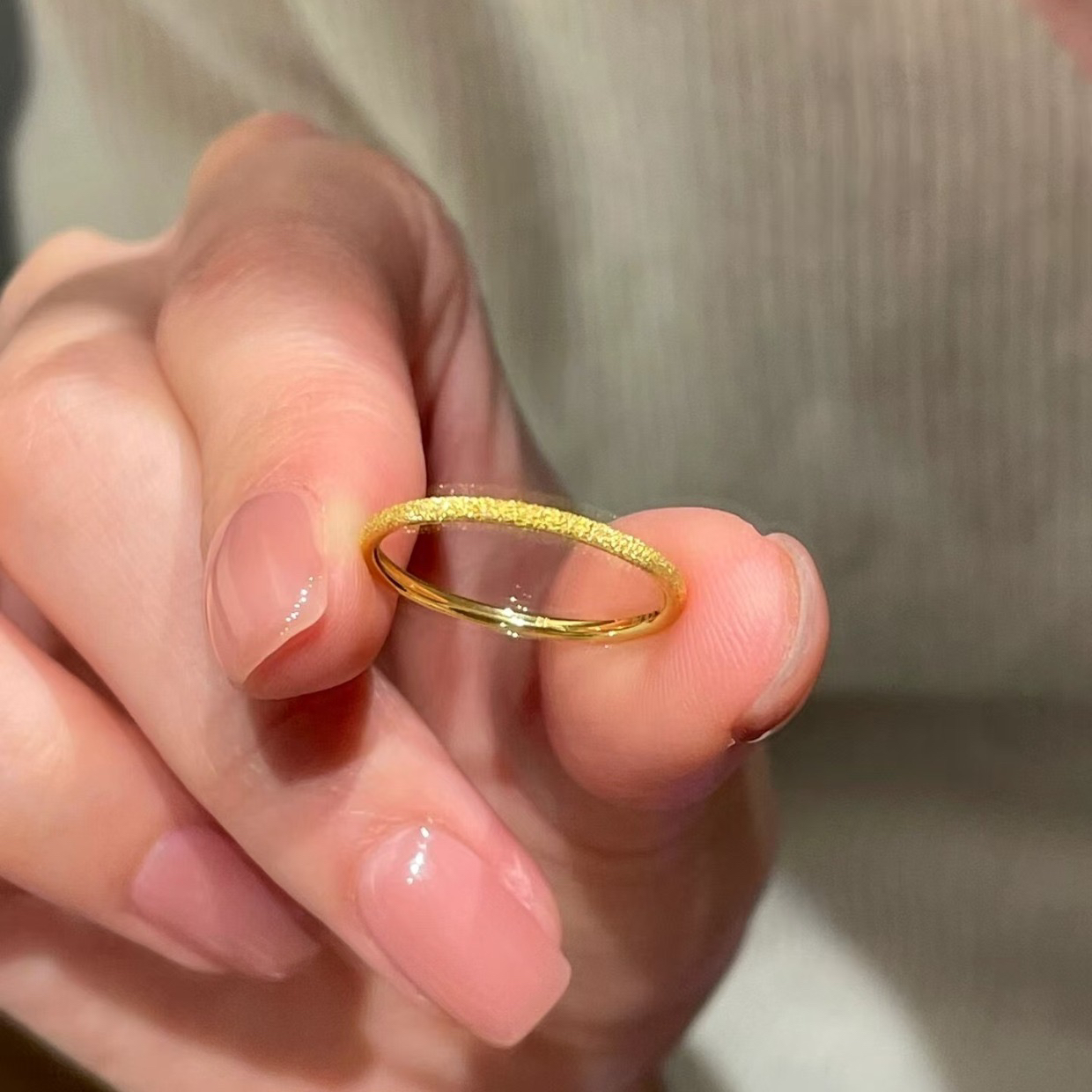 钛钢戒指 爆款迷你精致细闪日常通勤满天星素圈戒指A507