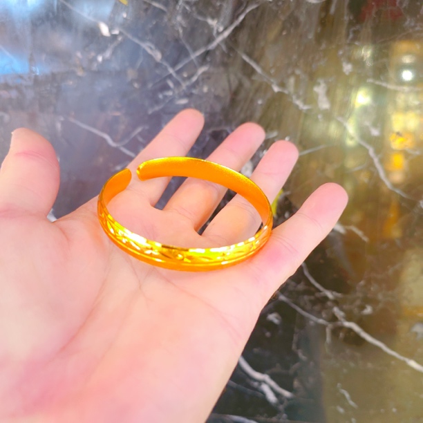 铜合金莫桑石手镯 镯子金色圈口可调节甜美风民族风气质بىلەيزۈك