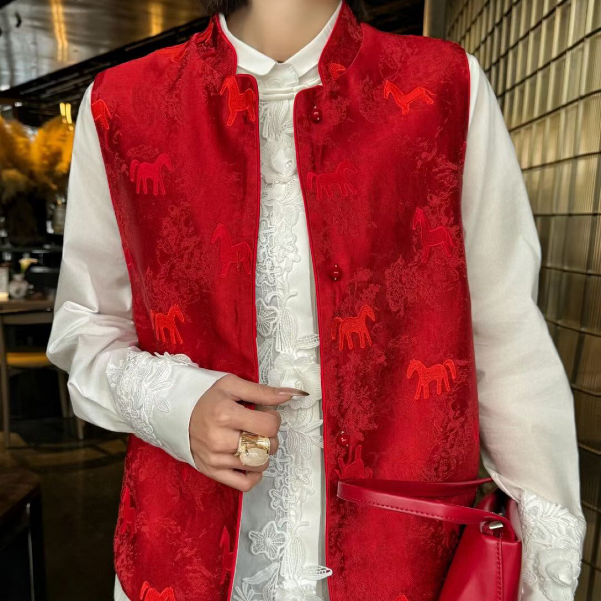 深圳Xu.q[鸿运当头]新款双面穿重工满绣马甲