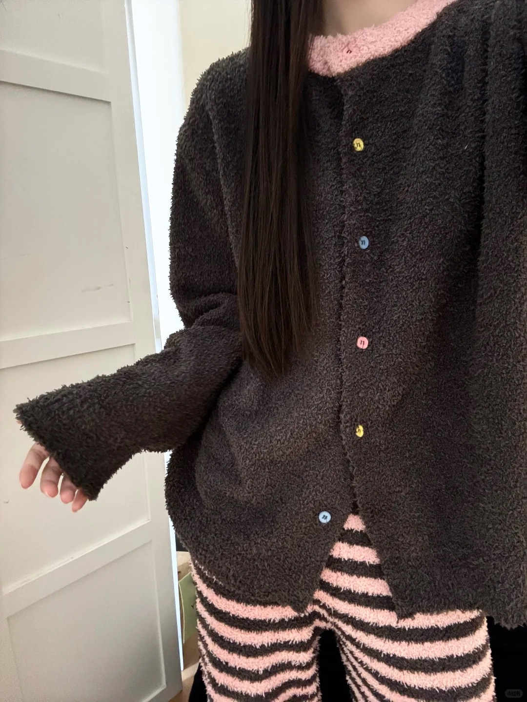 韩系简约设计纯色半边绒睡衣女秋冬新款条纹休闲裤家居服外穿套装