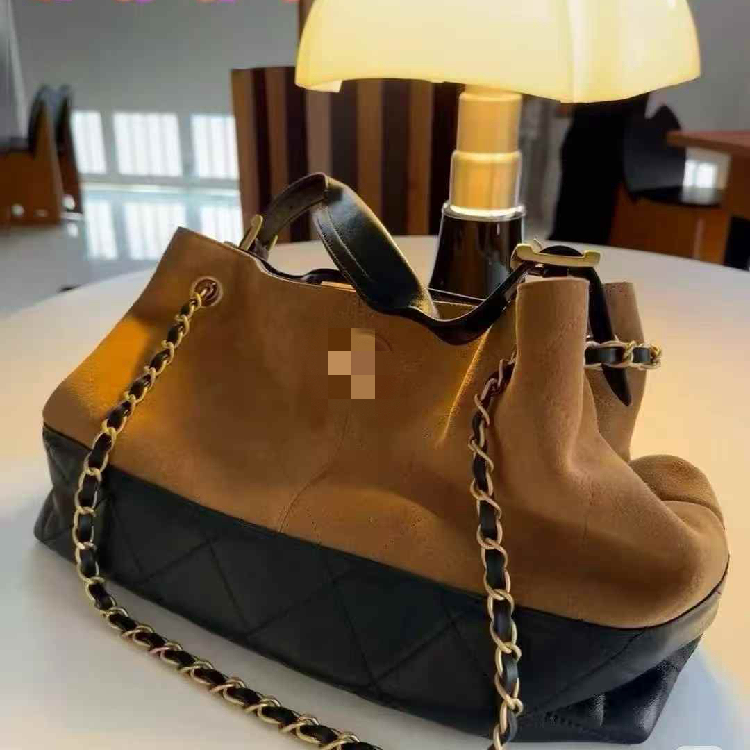 秋冬新款咖色拼接百搭包包