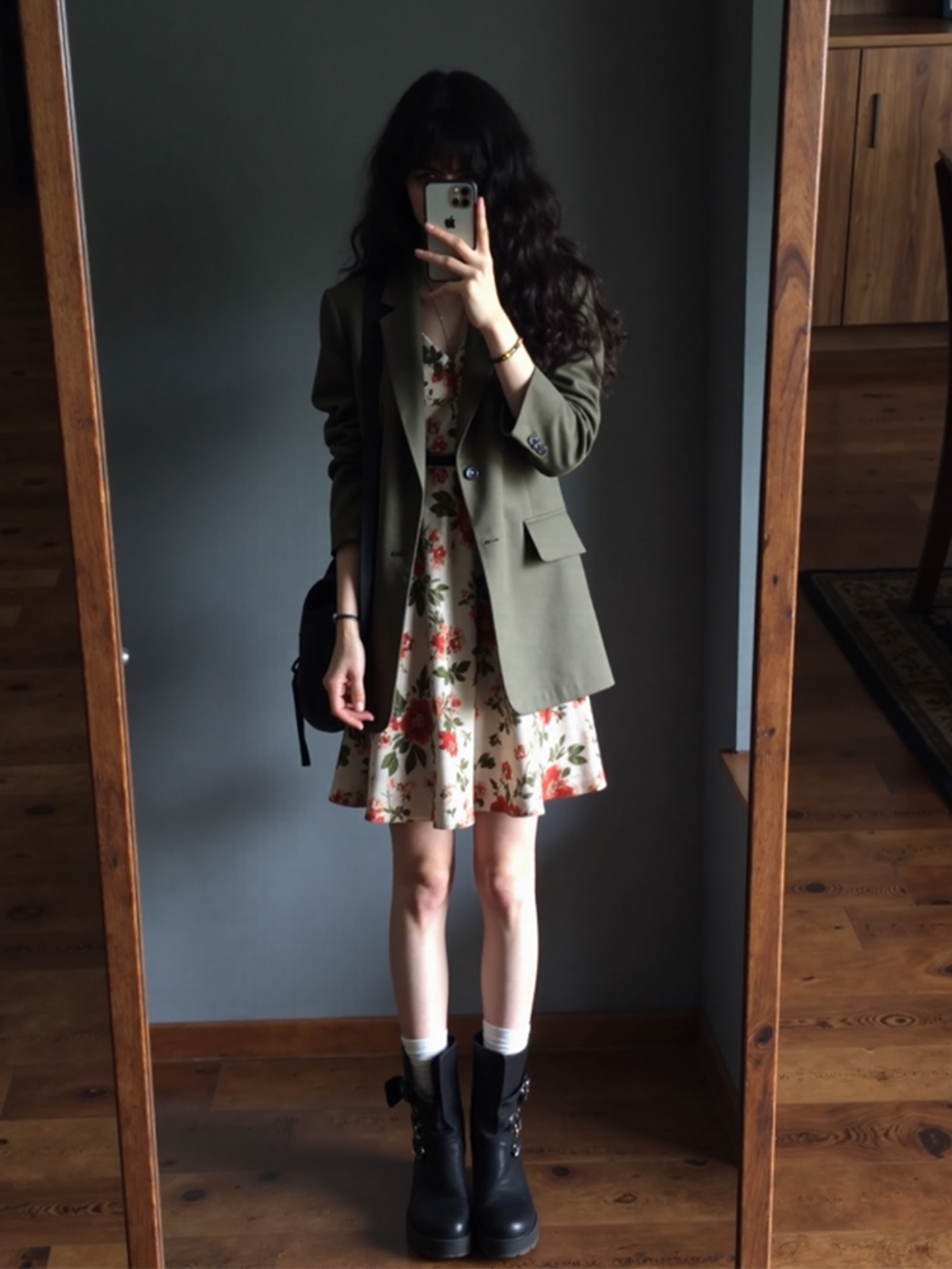 复古国风白色碎花吊带连衣裙套装女秋季新款轻奢小众西装外套裙子