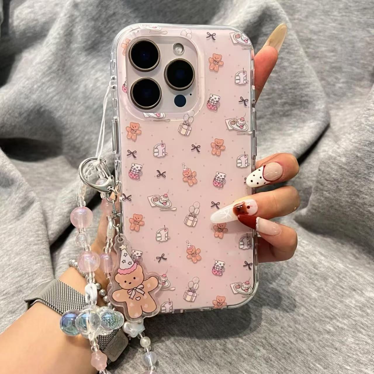 满屏风气球礼物盒蛋糕适用于苹果16ProMax手机壳iphone15/14可爱