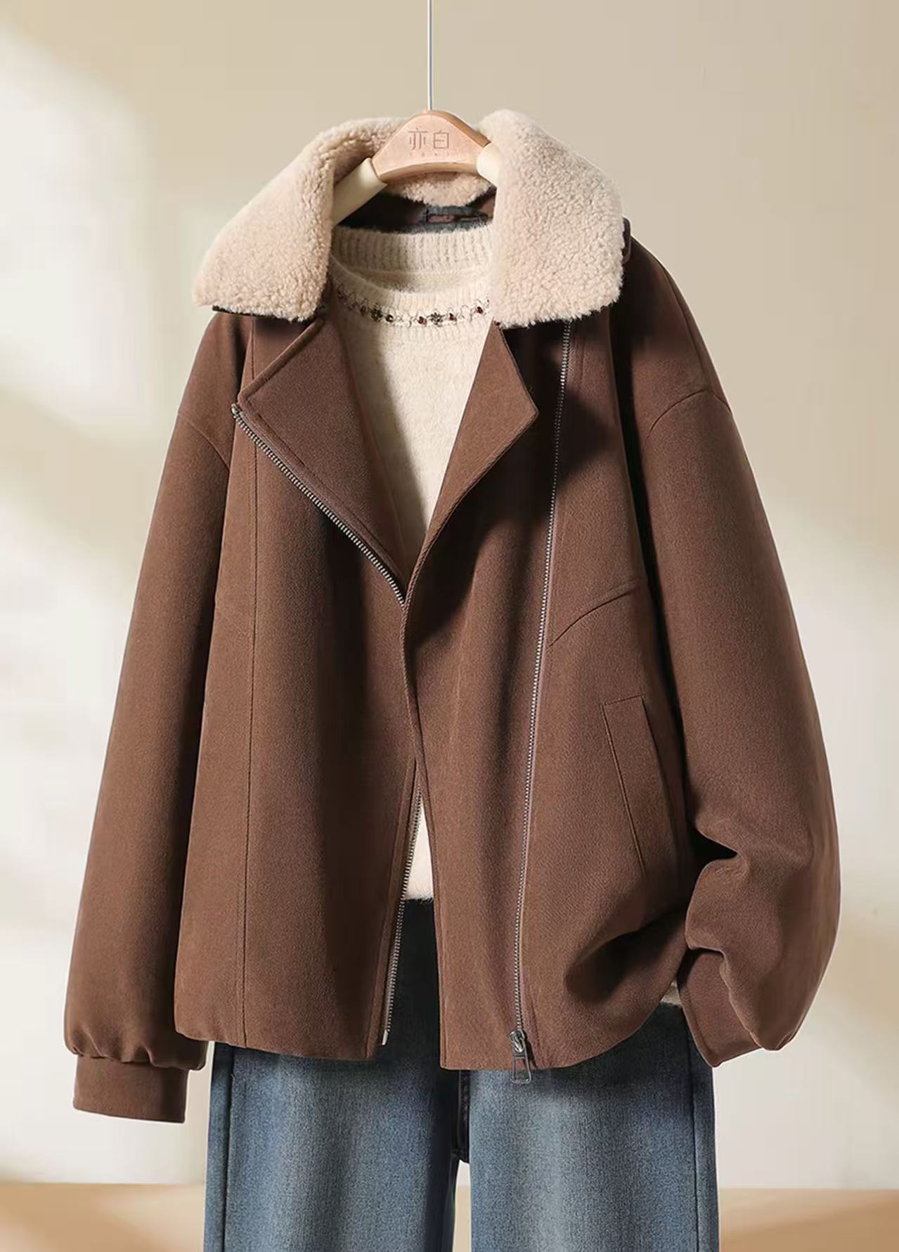 【落日梧桐】2025冬新款女装百搭可脱卸毛领斜拉链羽绒服短款外套