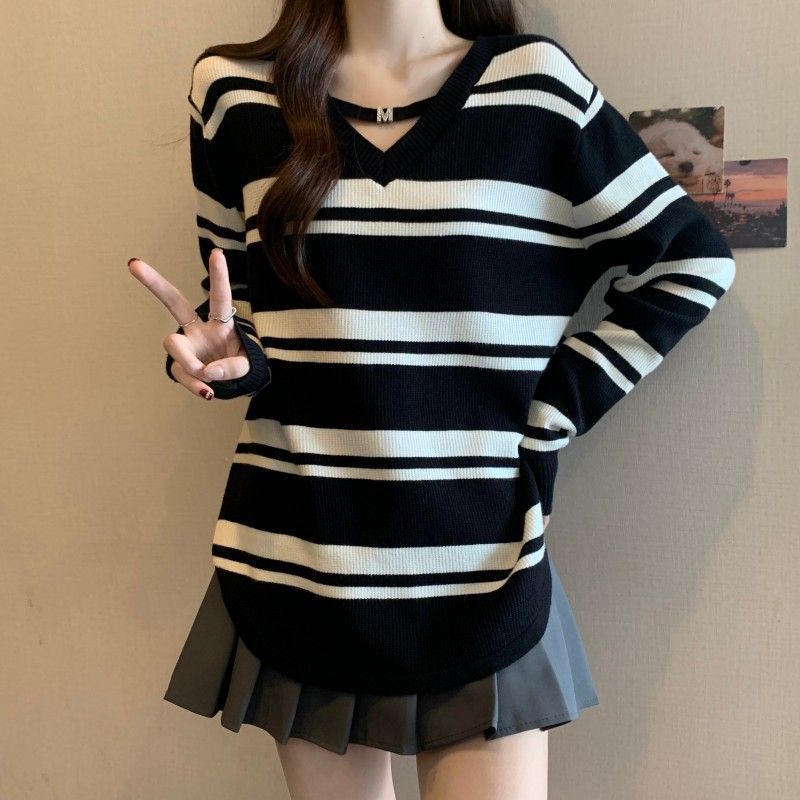 挂脖V领条纹长袖针织衫女2025秋冬新款胖mm遮肚藏肉上衣打底毛衣