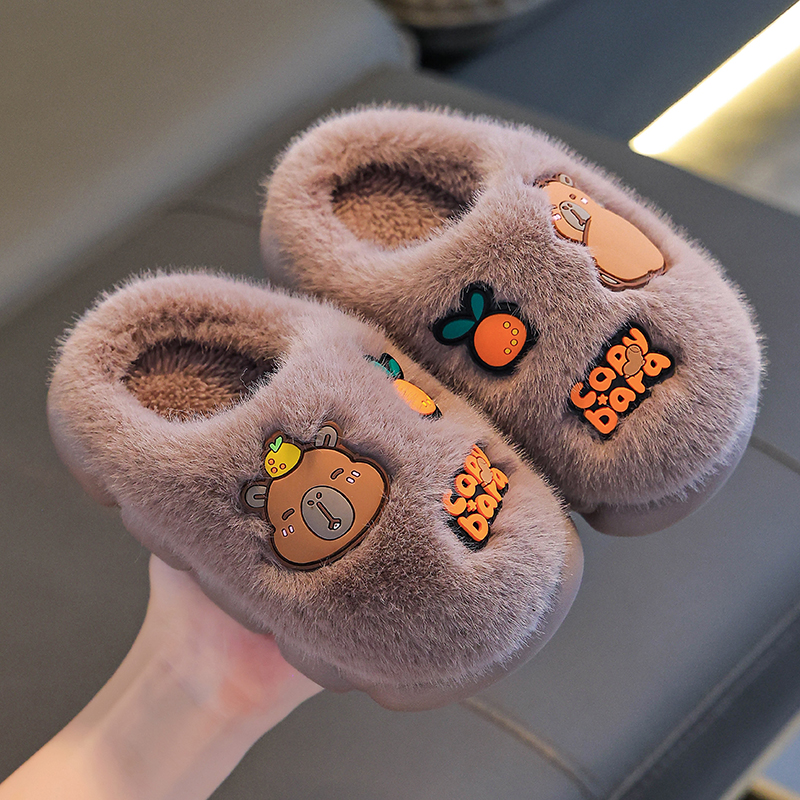 2025卡皮巴拉儿童棉拖鞋踩屎感男童冬季卡通可爱防滑室内宝宝
