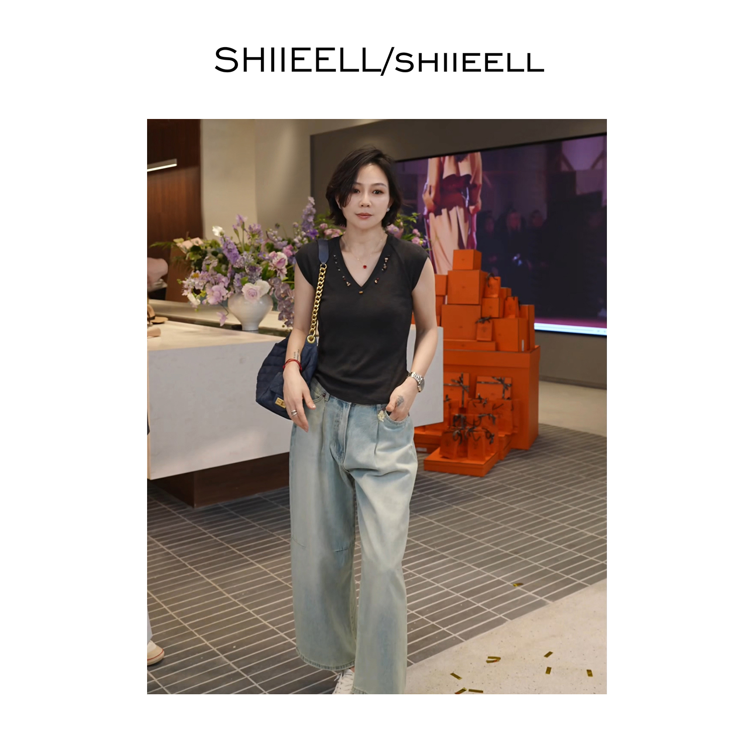 SHIIEELL夏新款设计感订珠棉质V领包袖女装洋气气质修身T恤Z0207