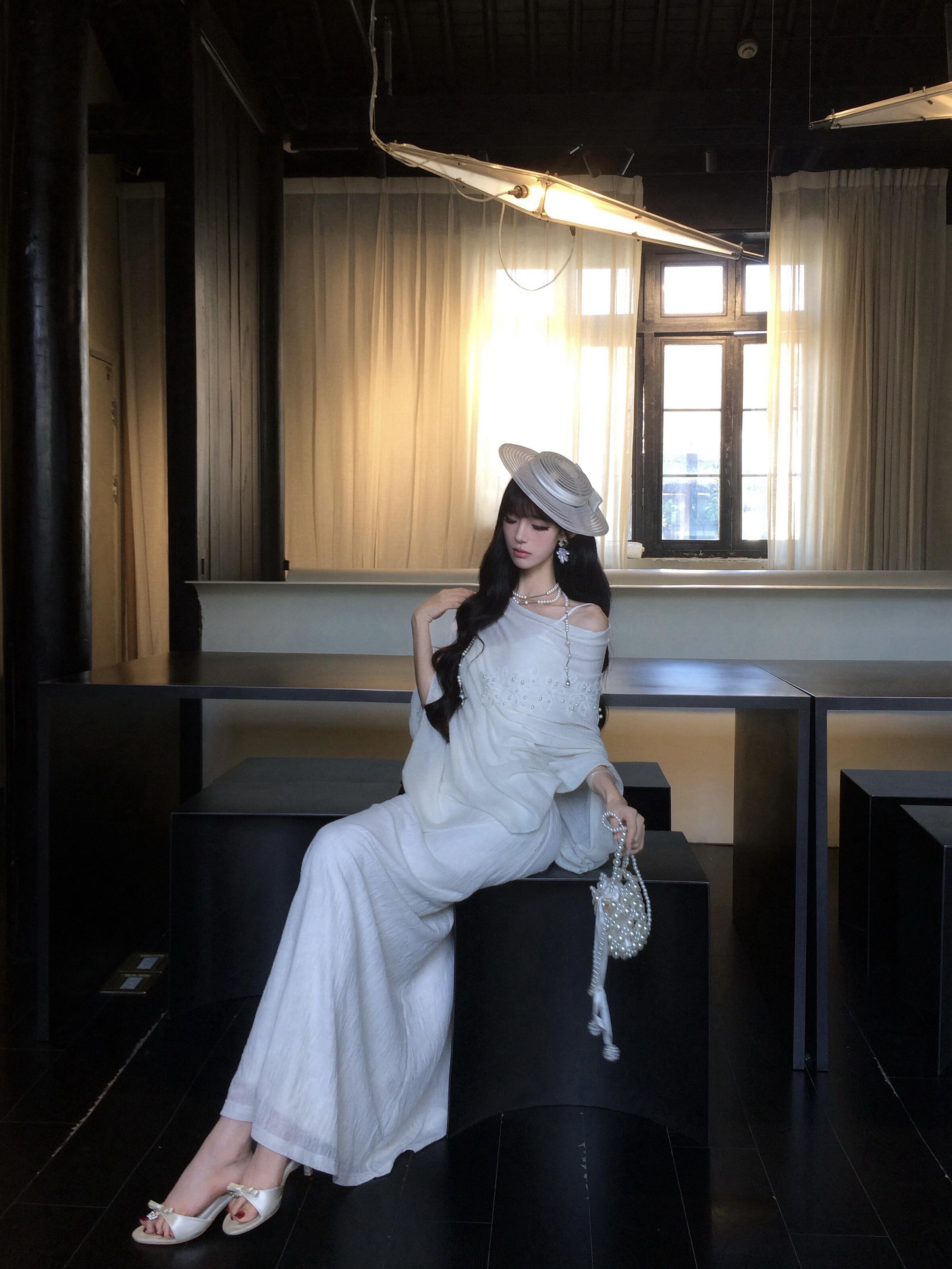 浮生若梦 针织花朵针织披风+法式气质纯欲风吊带连衣裙复古长裙女