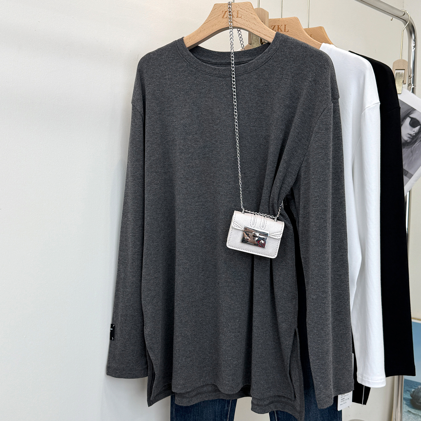 秋冬大版中长款遮屁股长袖打底上衣女欧洲站叠穿圆领宽松加绒t恤