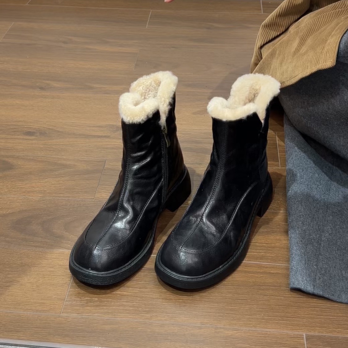 Dannyfrey秋冬新款头层手抓羊皮复古英伦风软皮显瘦女切尔西靴4CM