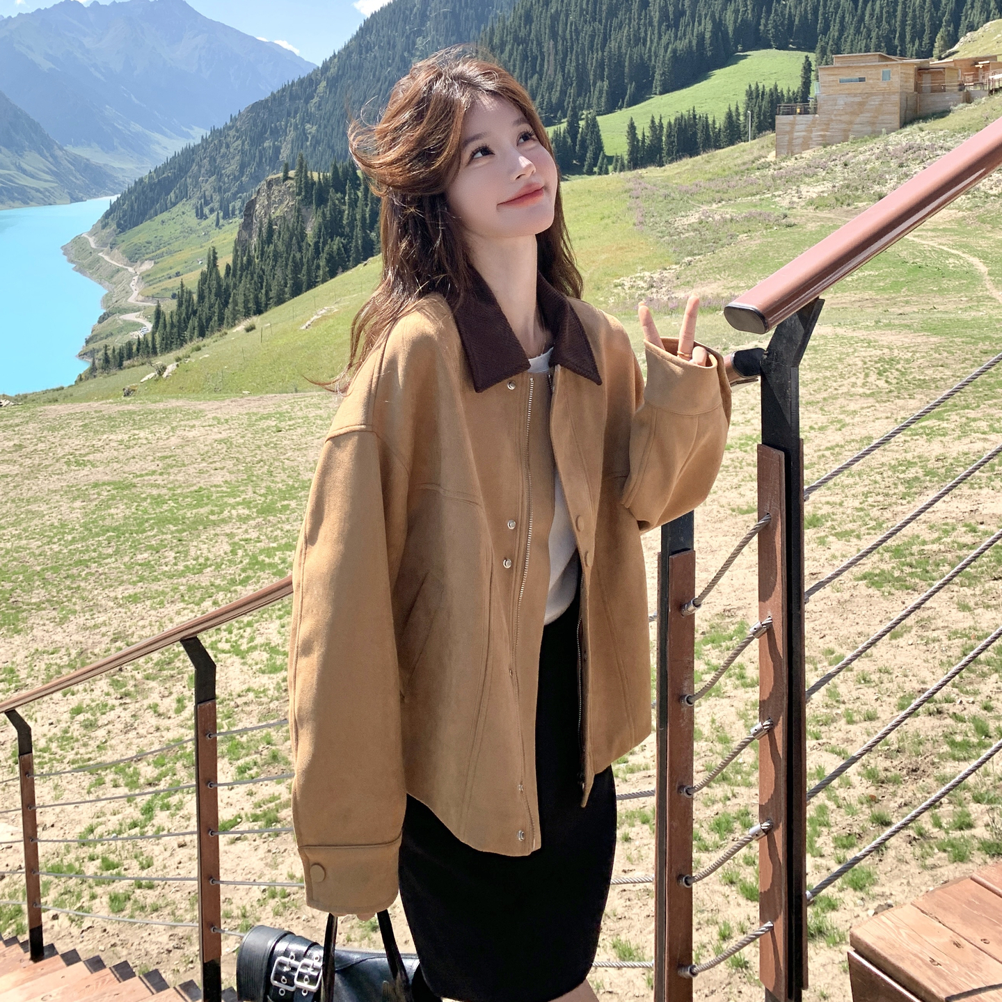 撞色翻领休闲卡其色外套女2025秋季新款显瘦小个子大衣流行巨好看