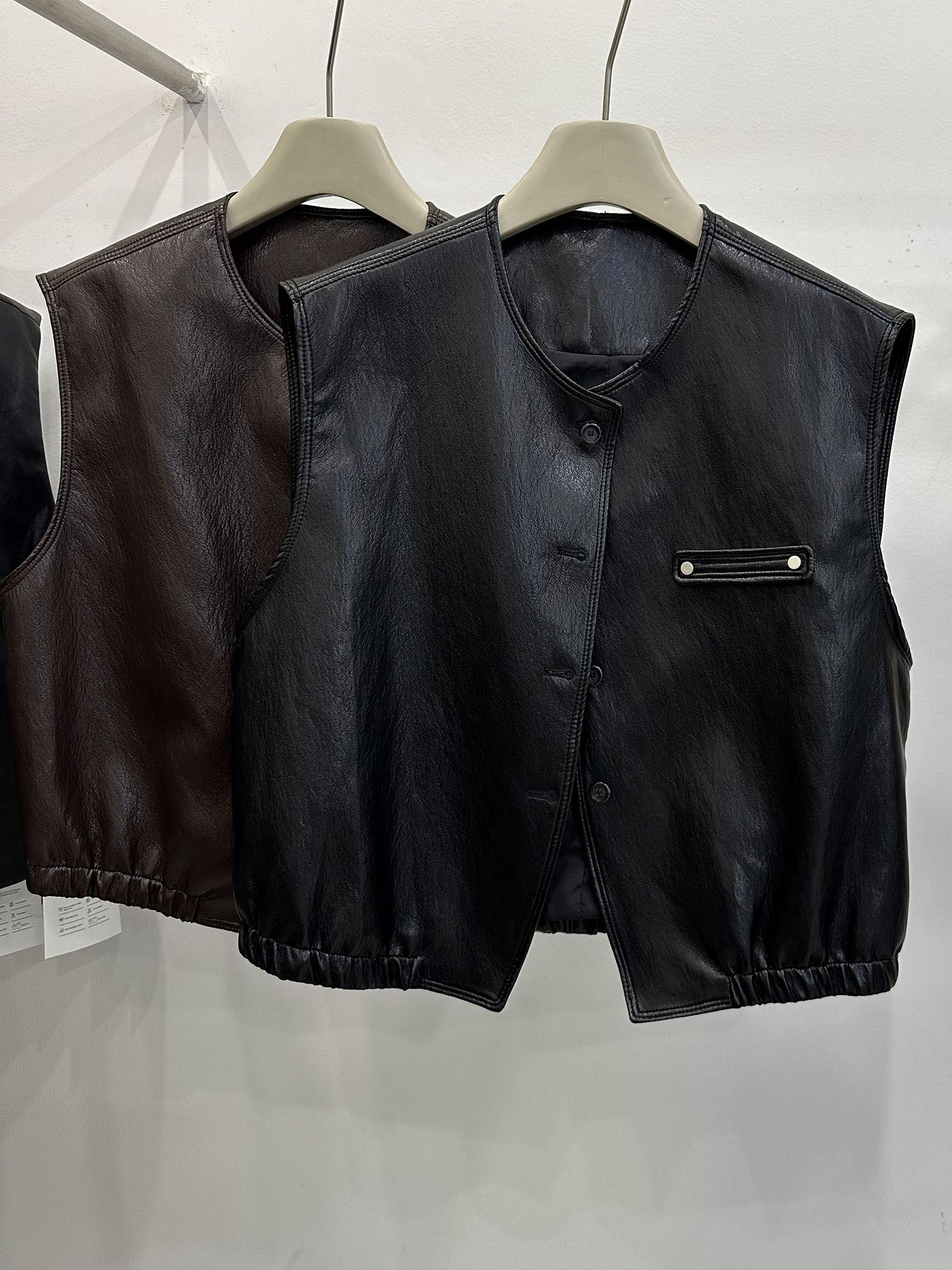 欧货复古PU皮马甲2025早秋新款软蛋白皮无袖坎肩8998