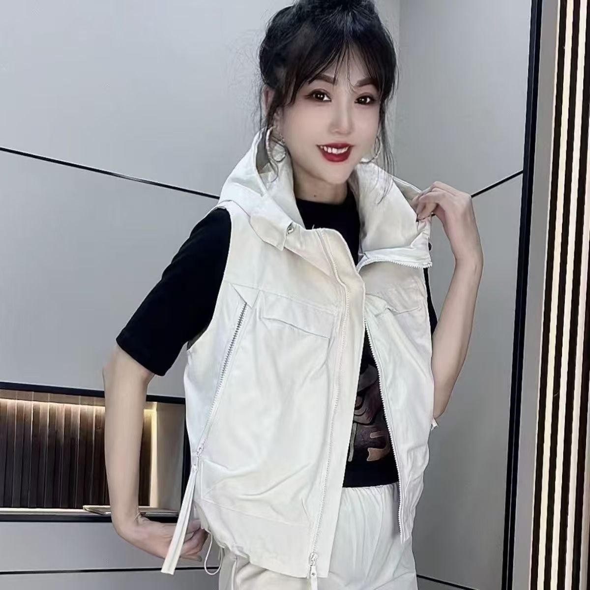 欧货网红马甲外套女款秋冬新款小个子连帽休闲马夹背心时尚坎肩潮