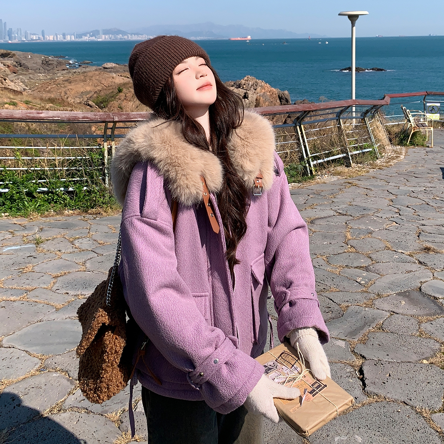 大翻领毛领紫色派克服女冬季2025新款巨好看小个子加绒加厚短外套