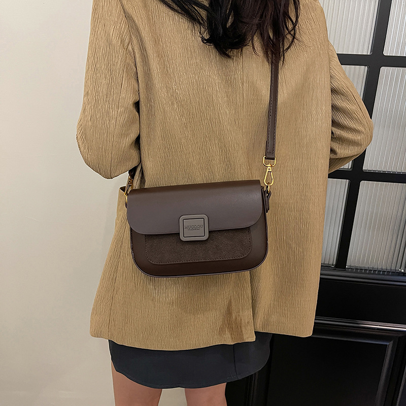 气质女士单肩包女包2025新款时尚网红爆款小方包复古高级感斜挎包