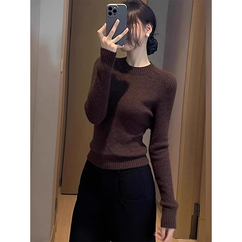 时尚老钱风修身圆领套头针织衫女秋冬新款长袖显瘦内搭毛衣上衣潮