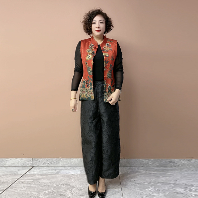 高品质妈妈装国风春装马甲50-60岁大码中式唐装坎肩裤子三件套女